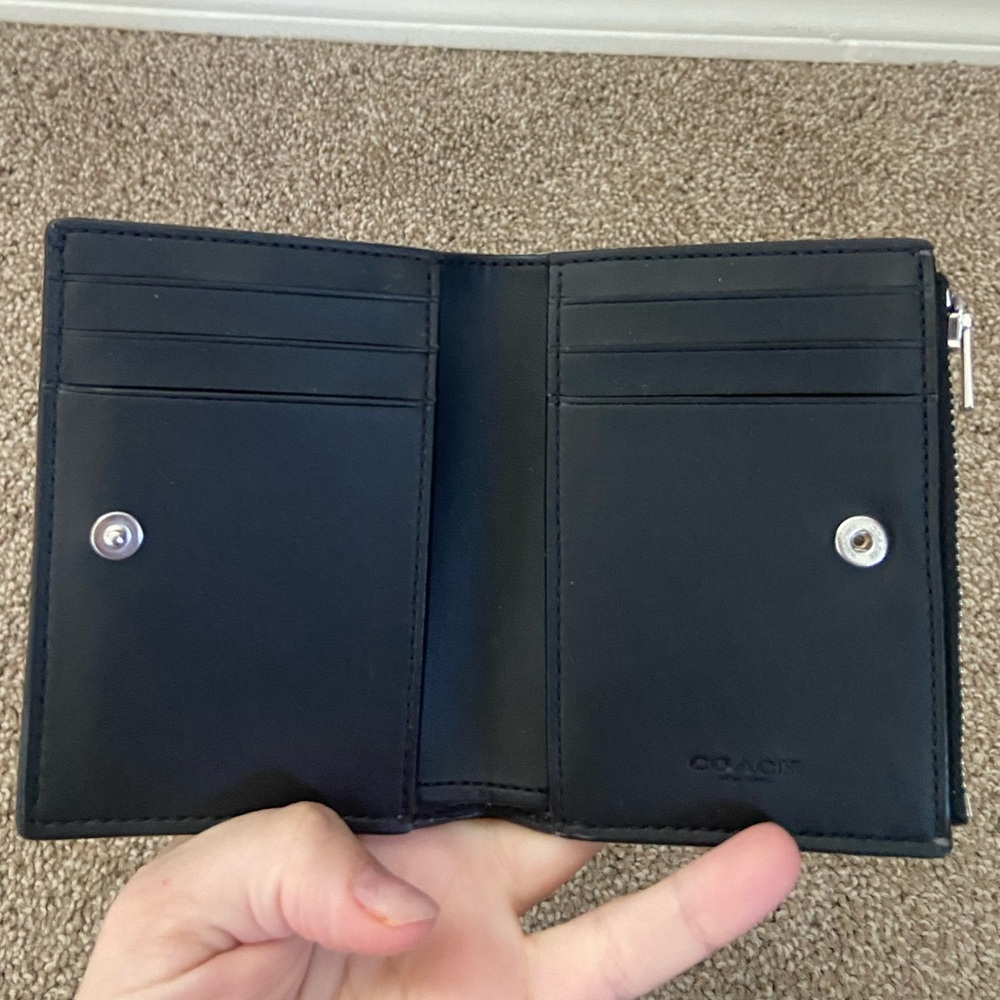 Like New Coach Billfold Black Genuine Leather Women’s Wallet Silver Hardware - Picture 2 of 7
